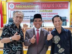 Afrinal Aliman, “Tukang Tagih” Koran Singgalang Itu Kini Bergelar Doktor