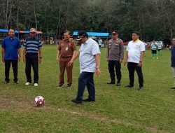 Benny Utama Buka Turnamen Sepakbola Opel Cup III Nagari Languang