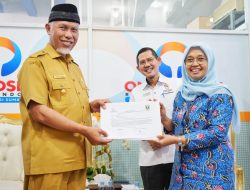Gubernur Mahyeldi Terima Penghargaan Pelayanan Publik Berkualitas Tinggi dari Ombudsman RI