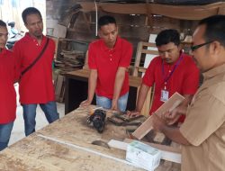 Bekali SDM Klien, Bapas Bukittinggi Berikan Pelatihan Mebel