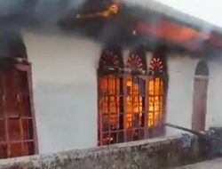 Kebakaran Hanguskan Satu Rumah di Padang