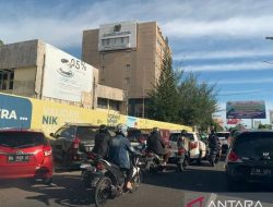 Parkir di Depan Basko, Lima Mobil Diderek Dishub