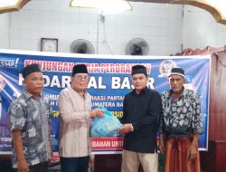 Darizal Basir Salurkan Sembako dan Kain Sarung untuk Garin dan Jemaah Masjid