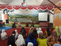 SDN 05 Pauh Serahkan Santunan Lebaran kepada 50 Siswa Kurang Mampu