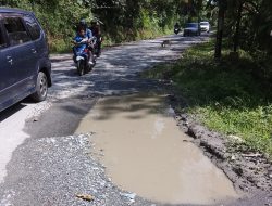 Jalan Payakumbuh-Sitangkai Rusak Parah Sudah Berhitung Tahun