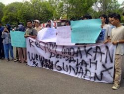 Aliansi Mahasiswa dan Pemuda Pasbar Datangi Kejati Sumbar