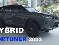 Hadir dengan Teknologi Hybrid, Toyota Fortuner 2023 Semakin Jauh Tinggalkan Mitsubishi Pajero