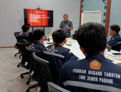 Semen Padang Gelar Review dan Diskusi untuk Peserta Program Magang Tamatan SMK-SP