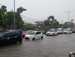 Padang Banjir, Warga Mengungsi