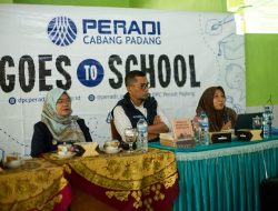 Peradi Goes to School Datangi SMAN 12 Padang