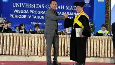 Rektor UGM Undang Genius Umar Hadiri Wisuda Pascasarjana