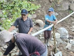 Muhammadiyah Sumbar Alirkan Air ke 14 Rumah Terdampak Bencana Di Jorong Muko Muko.
