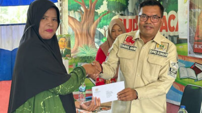 Anggota Komisi II DPRD Provinsi Sumatera Barat Syamsul Bahri Salurkan PIP