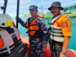 Nelayan Bagan Air Bangis Terjebak di Perairan Tiku