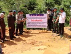 Pasang Plang Larangan Aktivitas di Kawasan Hutan Tanpa Izin, Begini Kata Kapolres