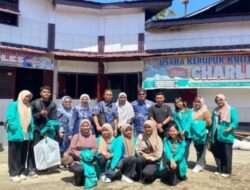 Pelajari Pengelolaan UMKM, Mahasiswa Unidha Kunjungi Sejumlah Usaha di Tanah Datar
