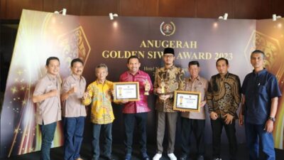 Satu-satunya di Sumbar, Erman Safar Terima Golden Award Siwo PWI 2023