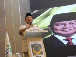 Prabowo Sindir Kader yang Gonta Ganti Partai