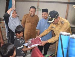 Genius Umar Antarkan Bantuan untuk Korban Kebakaran