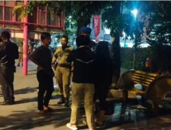 Pol PP Tertibkan Muda Mudi Nongkrong Larut Malam di Khatib Sulaiman
