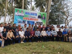 238 Nelayan di Padang Terima kartu BPJS Ketenagakerjaan