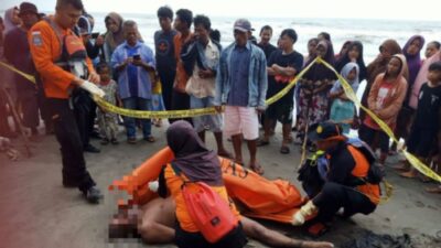 Nelayan di Padang Pariaman Ditemukan Tak Bernyawa di Pinggir Pantai