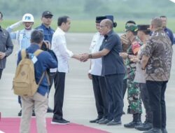 Ketua DPRD Sumbar Sambut Kedatangan Presiden Joko Widodo
