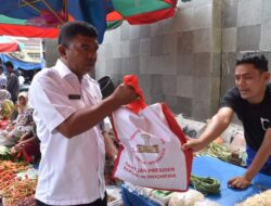 500 Paket Sembako Presiden Disalurkan untuk Pedagang Pasar Pariaman
