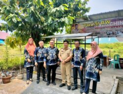 STTIND Padang Serahkan Alat Produksi Kerupuk Jengkol di Kampung Pondok