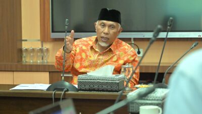 Jika Menang, Gubernur Mahyeldi Janjikan Bonus Tambahan Bagi Pemain Laga Semi Final Porwil Sumatera XI Tahun 2023