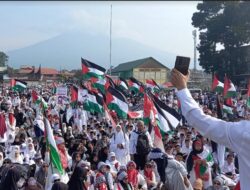 Ribuan Warga Padang Panjang Ikuti Aksi Damai Bela Palestina