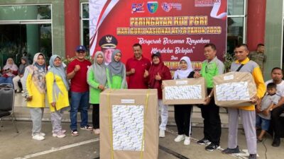 Bupati Pessel Lepas Peserta Gerak Jalan Santai Peringatan HUT PGRI dan Hari Guru