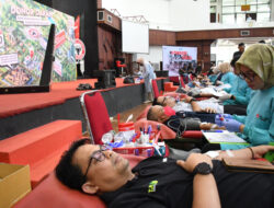Ikuti Donor Darah Semen Padang, Pendonor : Setetes Darah Bisa Menyelamatkan Nyawa Orang Lain