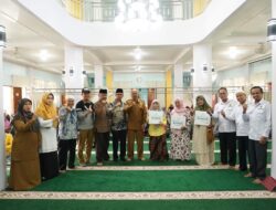 Baznas Padang Panjang Salurkan Zakat Rp252,7 Juta kepada 162 Mustahik