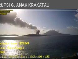Gunung Anak Krakatau Erupsi, Lontarkan Abu Setinggi 357 Meter
