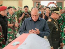 Hadiri Melepas Almarhum Kopda Hendrianto, Ketua DPRD Sumbar Minta KKB Dituntaskan