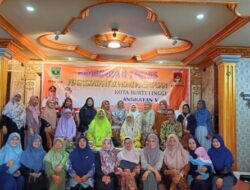 Hj. Nevi Zuairina Menyuarakan Pemberdayaan Ekonomi Perempuan di Sumatera Barat