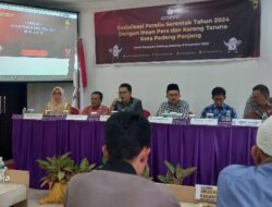 KPU Padang Panjang Sosialisasikan Pemilu 2024 kepada Pers dan Karang Taruna