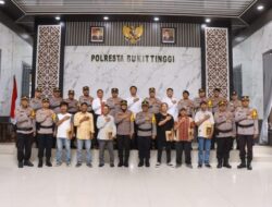 Polresta Bukittinggi Beri Apresiasi Warga Batu Palano Bantu Evakuasi di Marapi