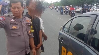 Tak Dikasih Uang, Dua Remaja di Pantai Padang Maki Emak-emak