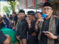 Walikota Padang Lepas Jenazah Zhafirah Korban Erupsi Marapi