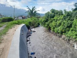 Gunung Marapi Erupsi, Sungai-sungai Berwarna Coklat Gelap