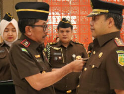 Kepala Kejaksaan Tinggi Riau Lantik Mochammad Eko Joko Purnomo Sebagai Kajari Siak