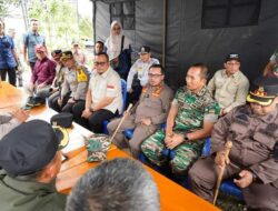 Bupati Eka Putra Kunjungi Pos PAM Nataru