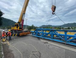 Maksimalkan Pelayanan, Perumda AM Kota Padang Ganti Pipa dan Jembatan Pipa di Pegambiran