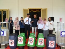Terima Bantuan Peralatan Pengelolaan Sampah dari PT Semen Padang, Gubernur Sumbar : Inspirasi dalam Mengatasi Persoalan Sampah