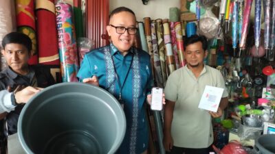 Pedagang Pasar Sicincin Antusias Pakai QRIS