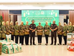 Bantu Pegawai, Kejati Riau Gelar Operasi Sembako Murah