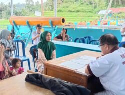 Nagari Kubang Terima Bantuan Kandang dan Ayam Untuk 8 KK