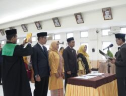 115 Kepala UPTD Dilantik, Bupati Safaruddin: Peran Guru Sangat Besar